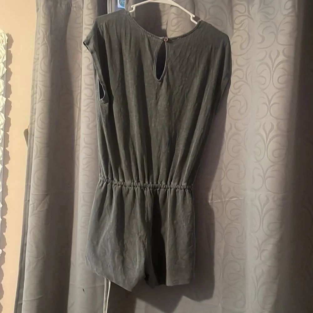 Romper - Picture 2 of 2
